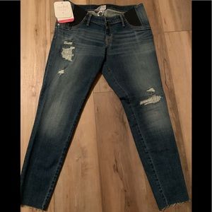 Women’s size 8 maternity jeans